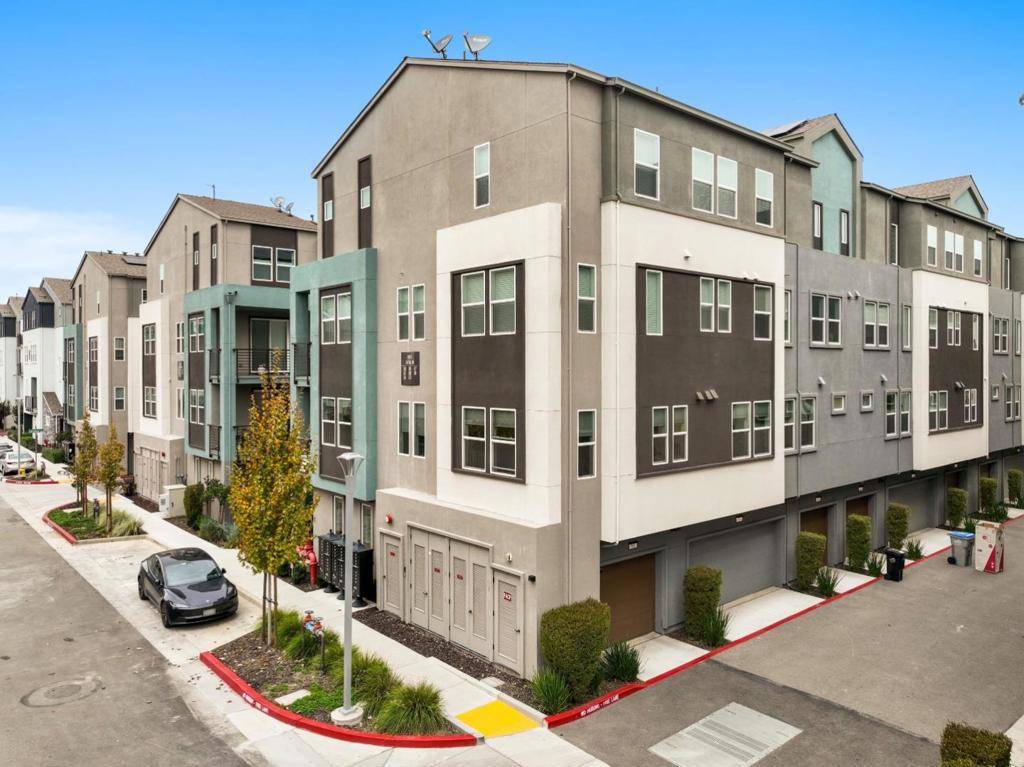 San Jose, CA 95117,581 Yale WAY