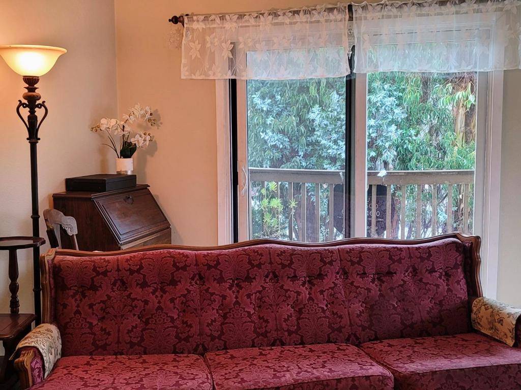 South San Francisco, CA 94080,947 Ridgeview CT #C