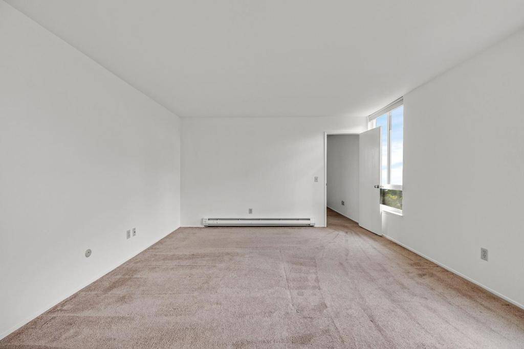 Millbrae, CA 94030,320 Vallejo DR #18