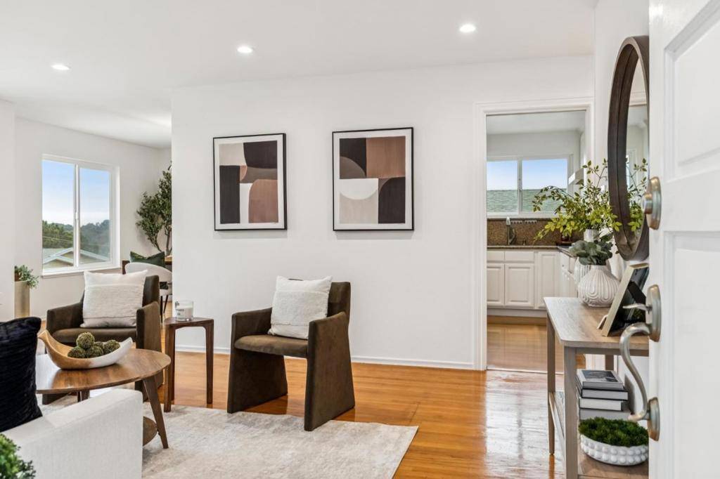 Daly City, CA 94014,259 Canyon DR