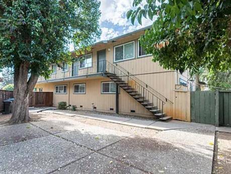 San Jose, CA 95117,3813 Barker DR