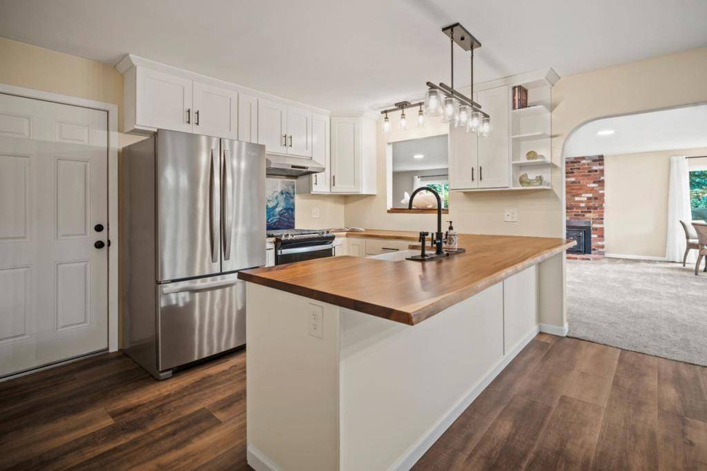 Seaside, CA 93955,1080 Douglas CT