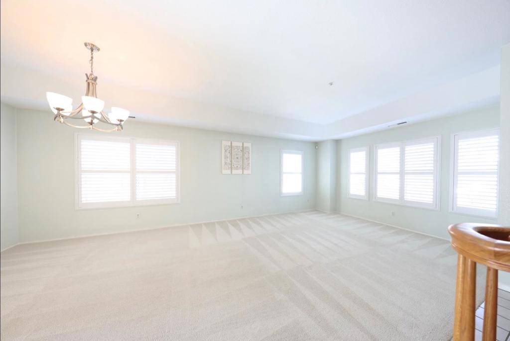 Salinas, CA 93906,1243 De Cunha CT