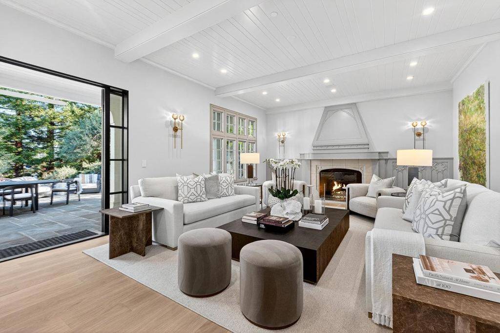 Hillsborough, CA 94010,729 Chiltern RD