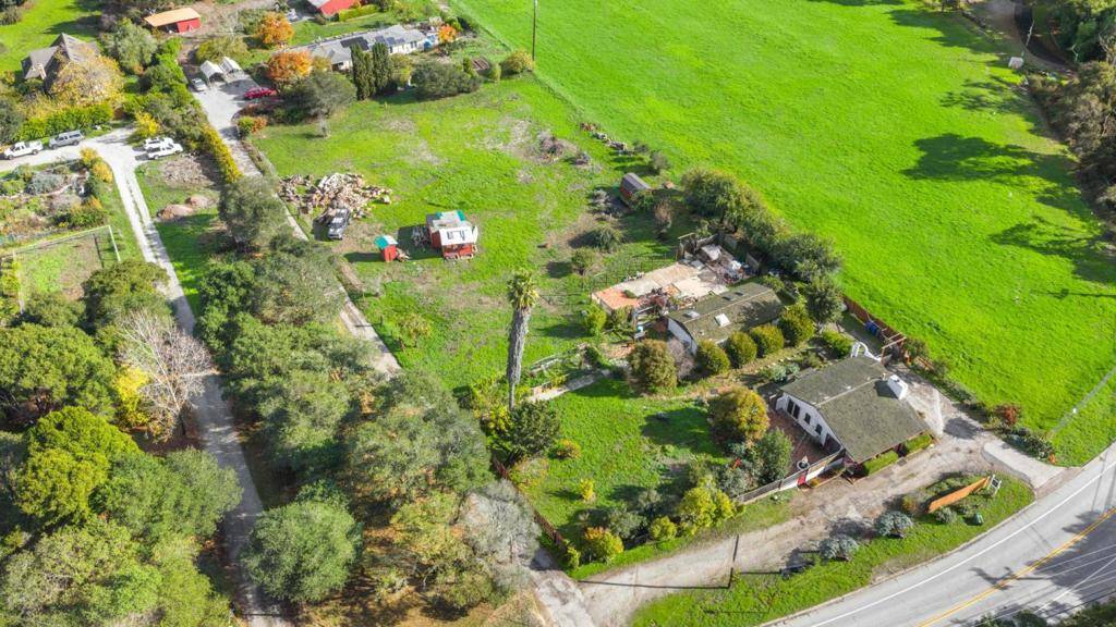 Soquel, CA 95073,2301 Soquel San Jose RD