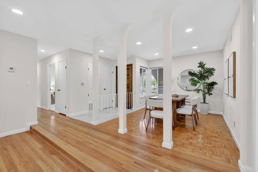 Sunnyvale, CA 94087,1227 Sargent DR