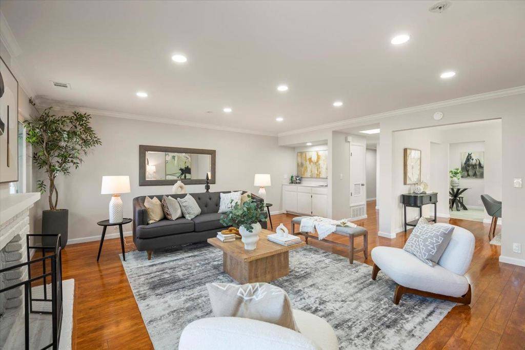 Los Altos, CA 94022,480 Lassen ST #6