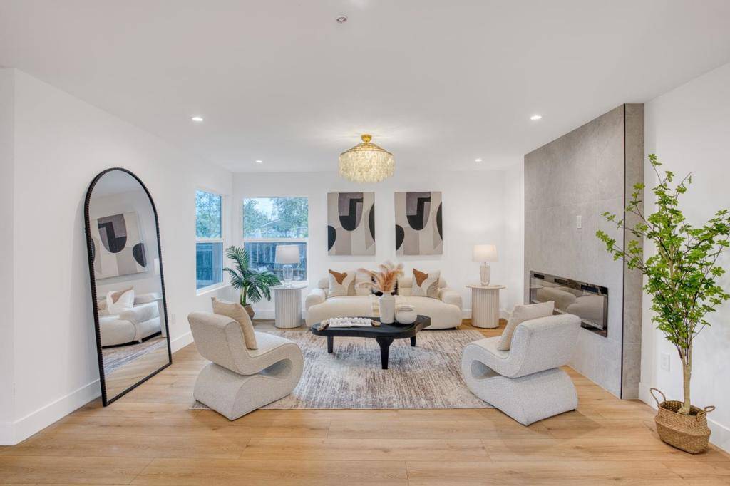 San Mateo, CA 94401,236 Ryder ST