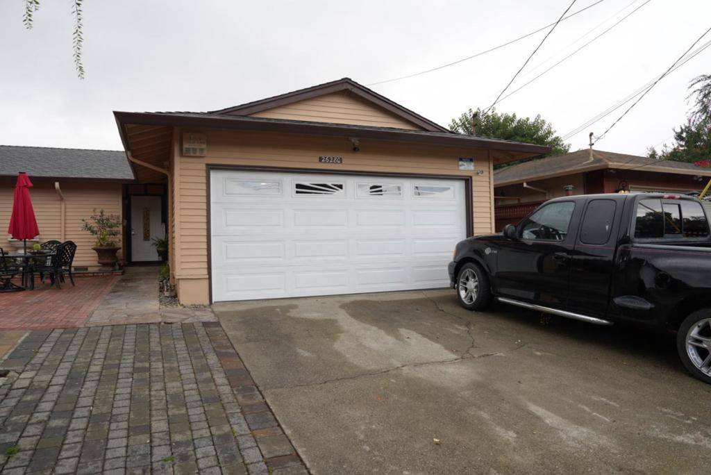 Hayward, CA 94545,26280 Adrian AVE