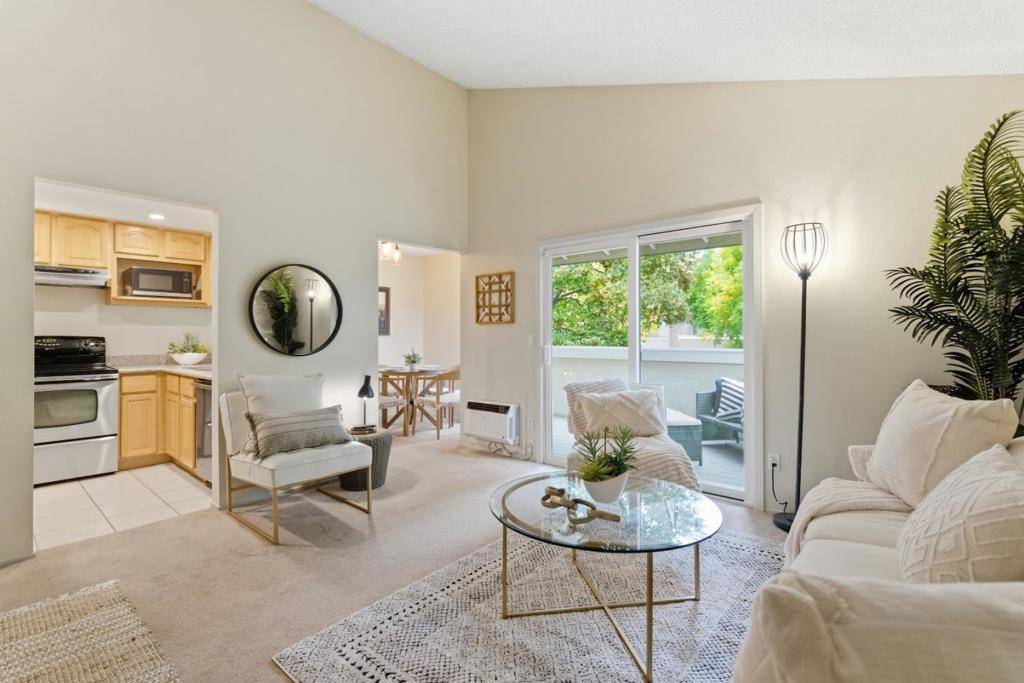 San Jose, CA 95122,1058 Tekman DR