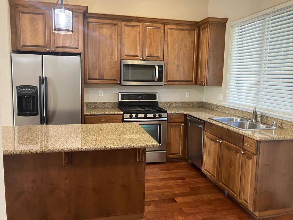 Carmichael, CA 95608,5132 El Camino AVE #202