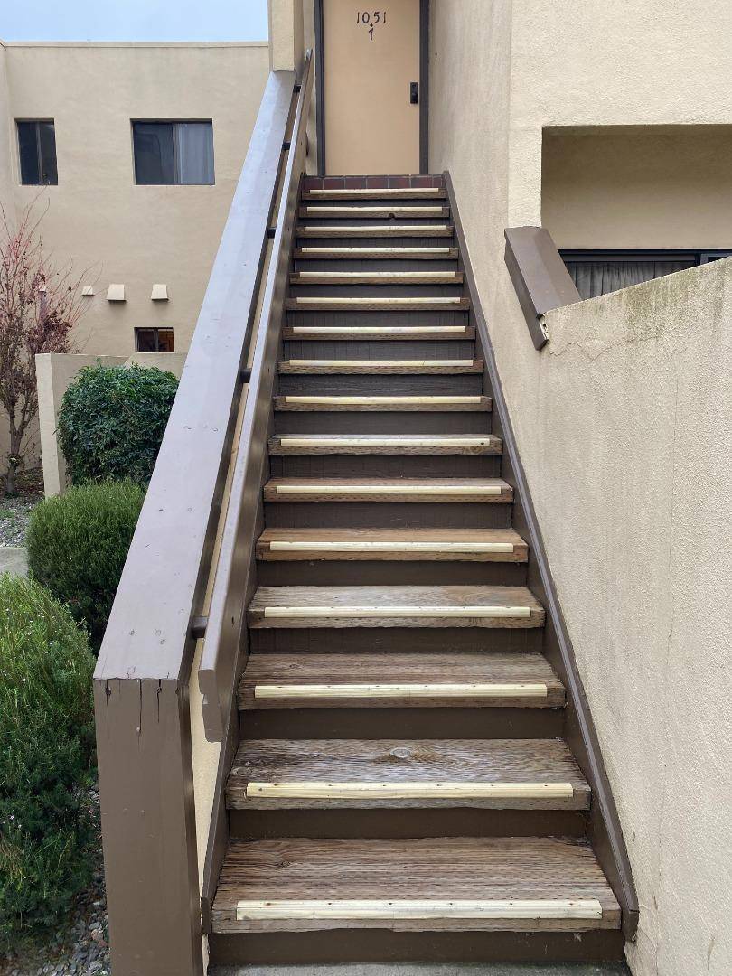 Salinas, CA 93901,1051 Padre DR #7