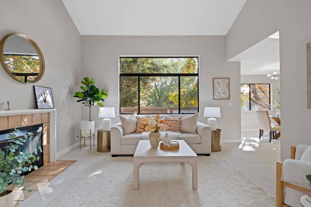 San Jose, CA 95131,1327 Pebble CT