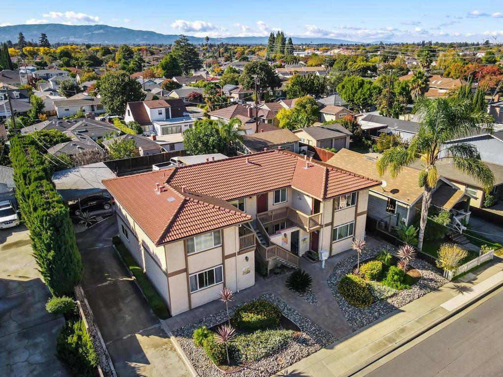 Santa Clara, CA 95050,1208 Pierce ST