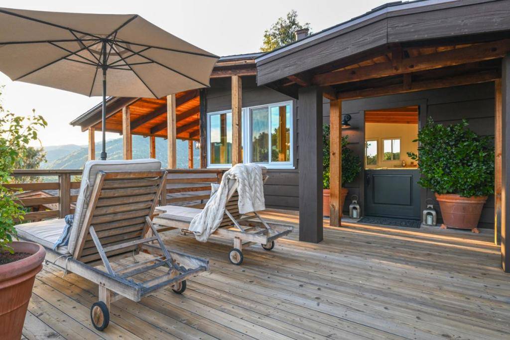 Carmel Valley, CA 93924,233 Country Club DR