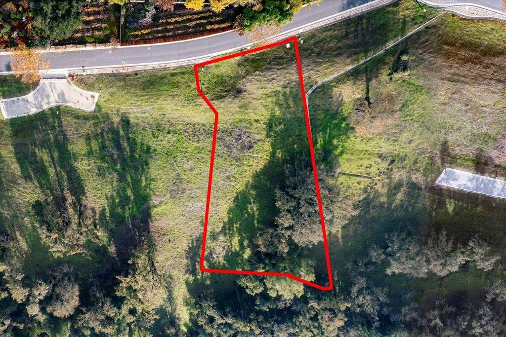 Gilroy, CA 95020,2874 Berwick AVE