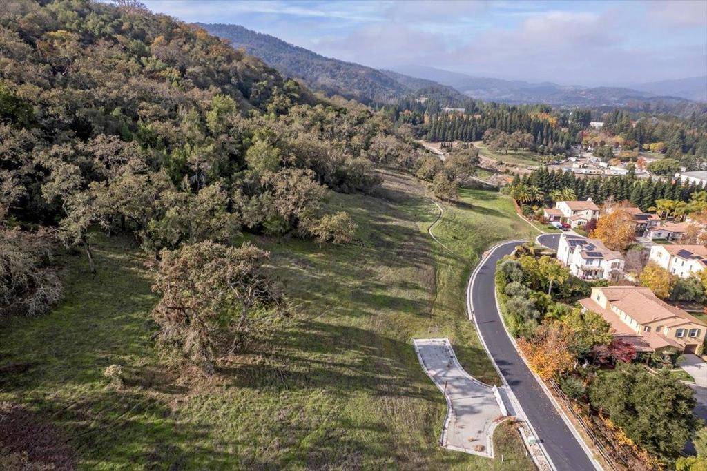 Gilroy, CA 95020,2870 Berwick AVE