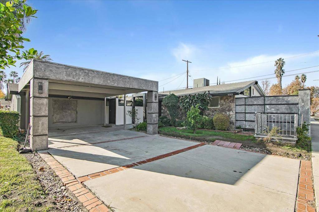 Woodland Hills, CA 91367,6513 Corbin AVE