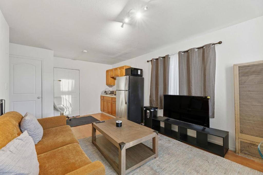 San Jose, CA 95112,92 N 6th ST