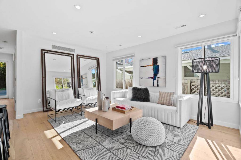 Menlo Park, CA 94025,628 8th AVE