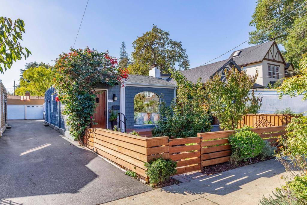 Palo Alto, CA 94306,2100 Oberlin ST