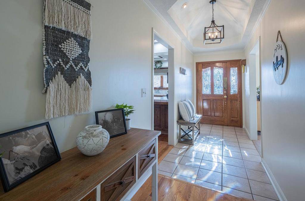 Salinas, CA 93906,1527 Atherton WAY