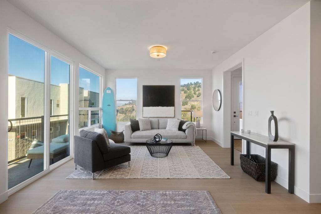 Pacifica, CA 94044,827 Fassler AVE