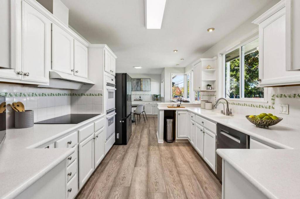 San Mateo, CA 94401,124 S Idaho ST