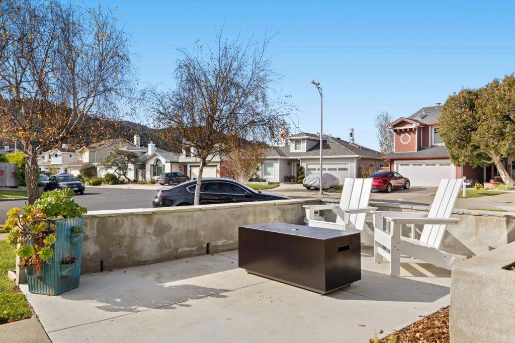 Pacifica, CA 94044,229 Marvilla CIR