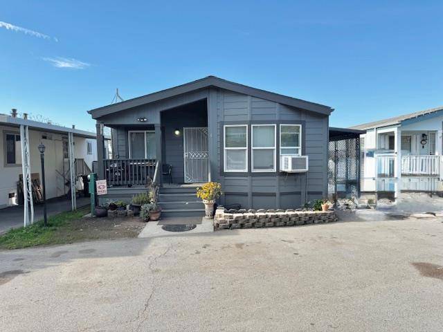 Hollister, CA 95023,2900 Fairview RD