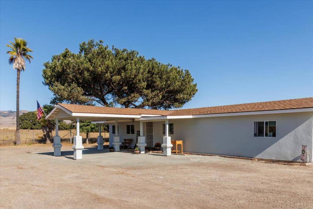 Nipomo, CA 93444,840 S Oak Glen AVE