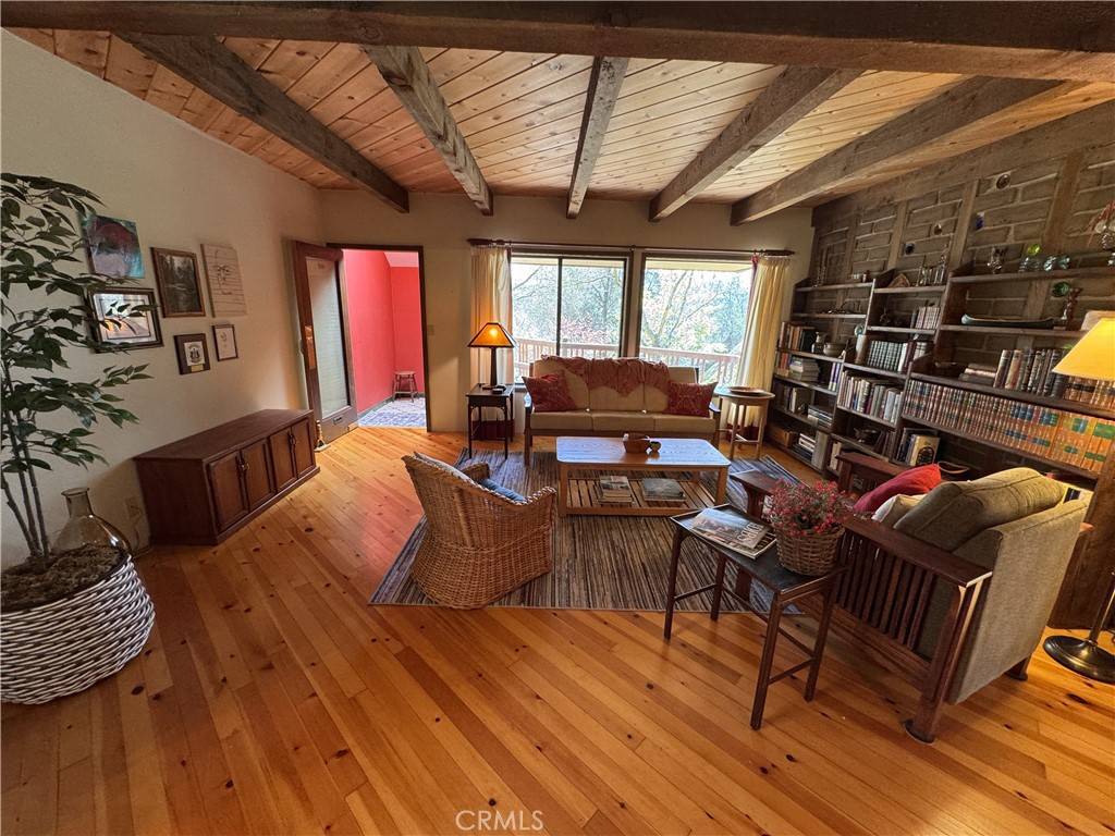 Mariposa, CA 95338,4461 Totokon RD