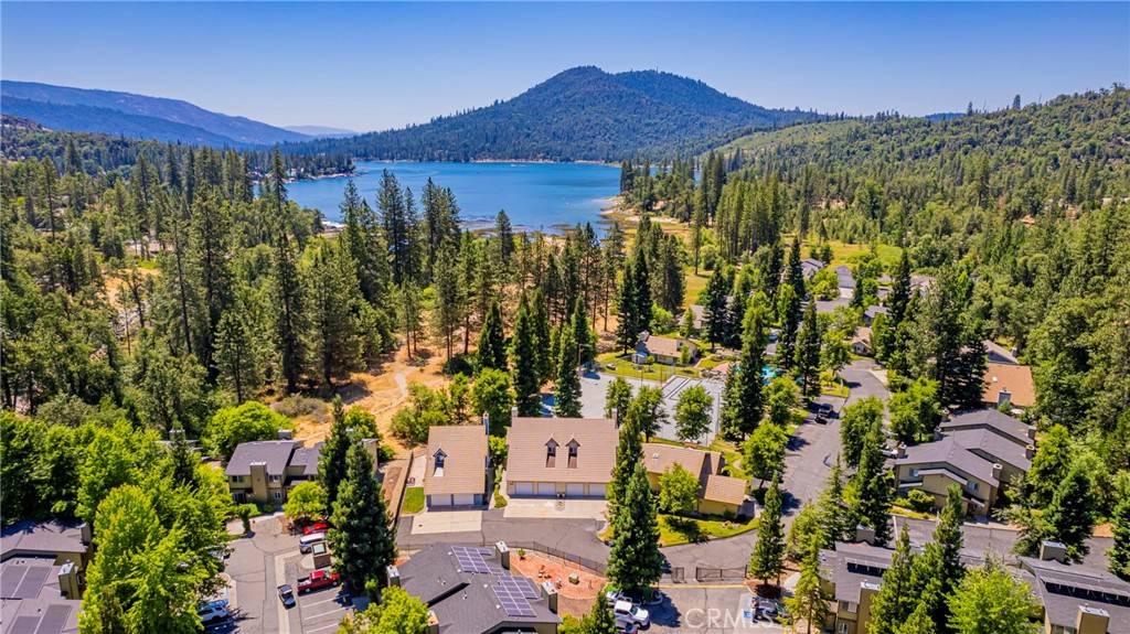 Bass Lake, CA 93604,40333 Road 222 #102