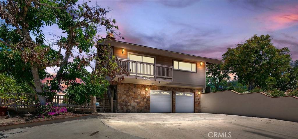 Fallbrook, CA 92028,1720 Calmin DR