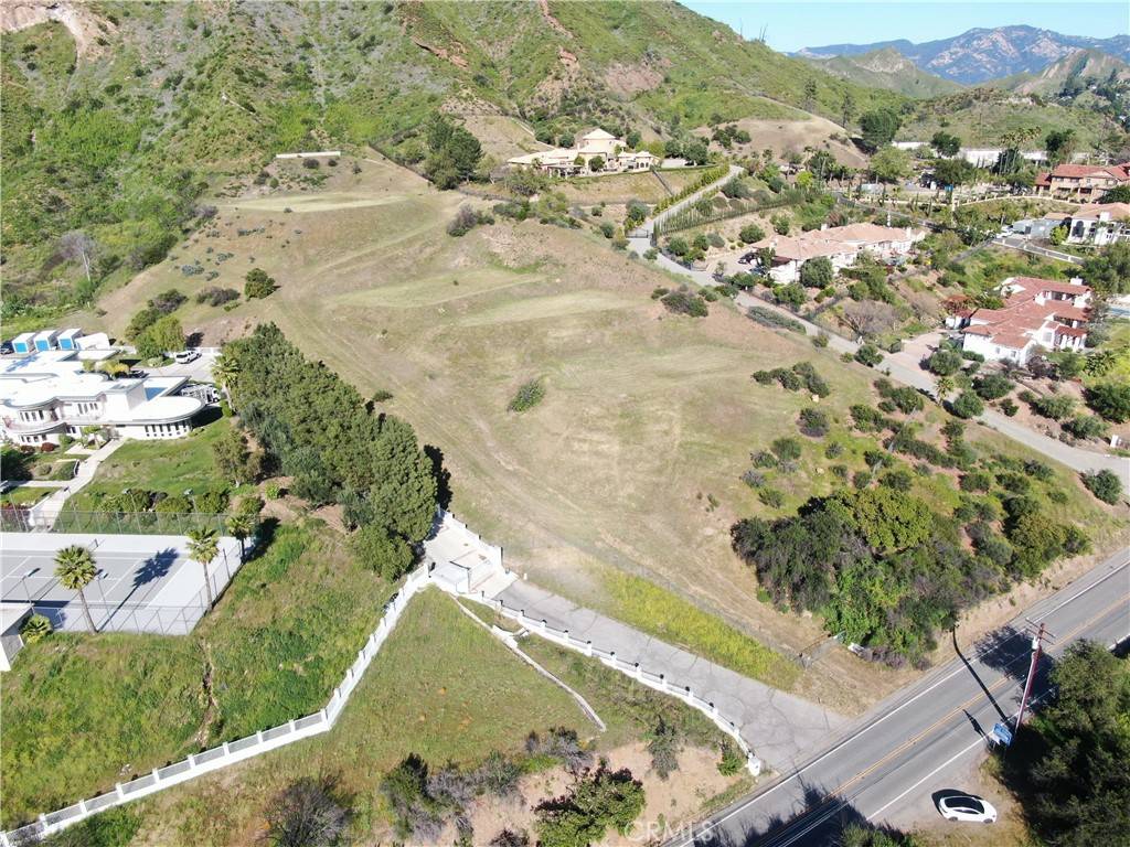 Agoura Hills, CA 91301,29500 Mulholland HWY