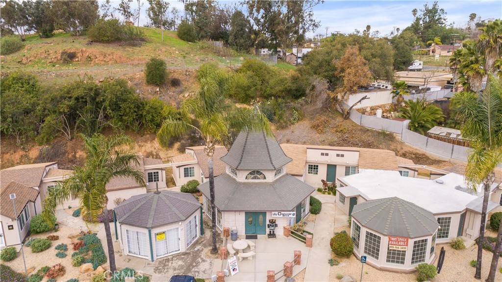 Fallbrook, CA 92028,300 N Brandon RD