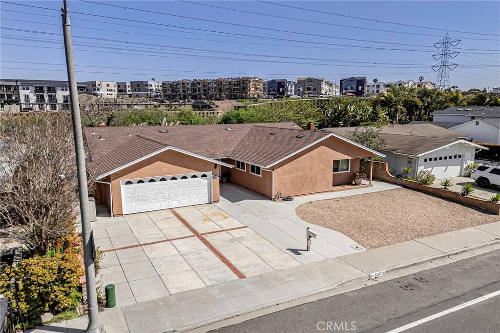 Carlsbad, CA 92008,4820 Kelly DR