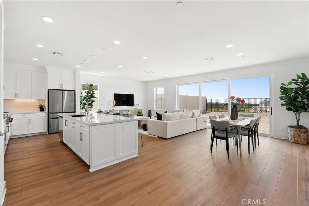 San Marcos, CA 92069,948 Visalia PL