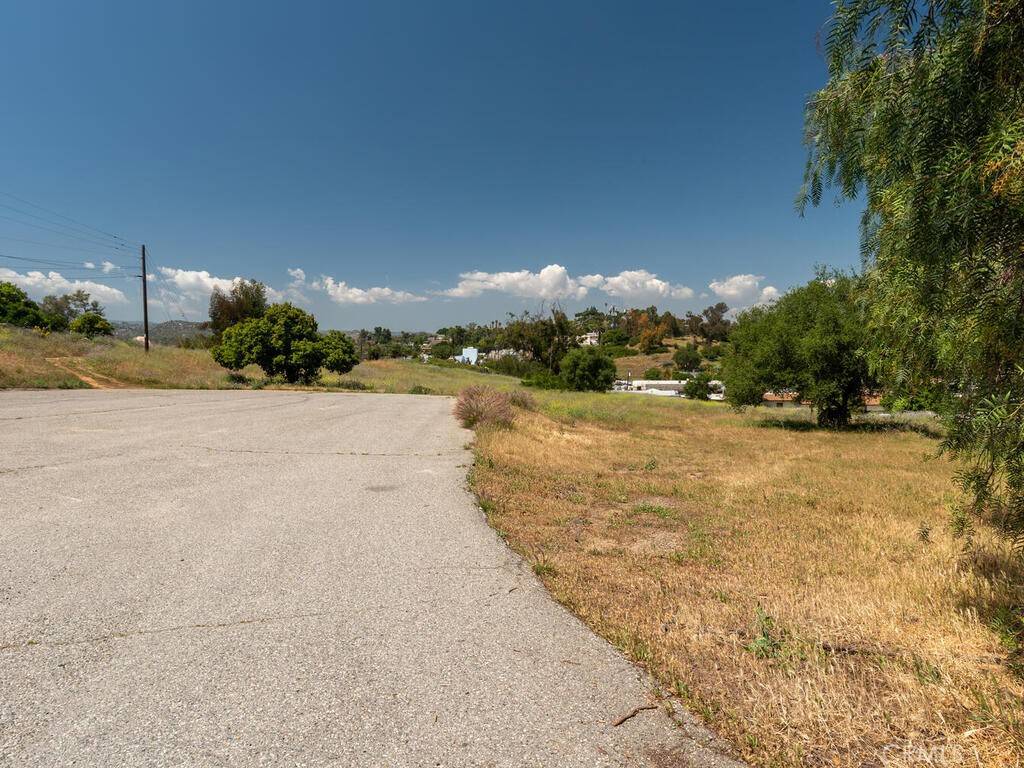 Fallbrook, CA 92028,502 E Elder ST