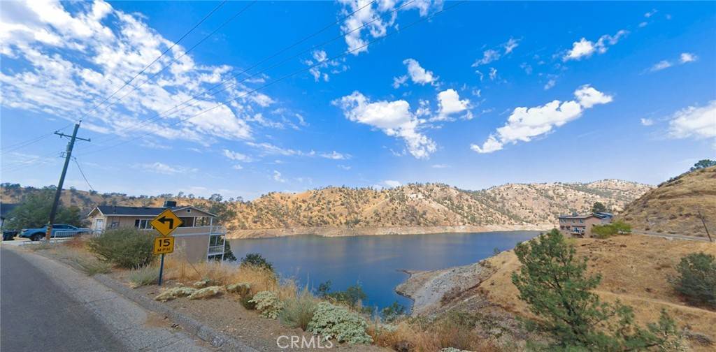 Friant, CA 93626,28075 Sky Harbour RD