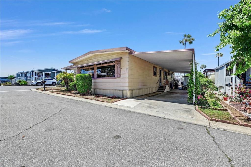 Escondido, CA 92027,2300 E Valley Parkway #237