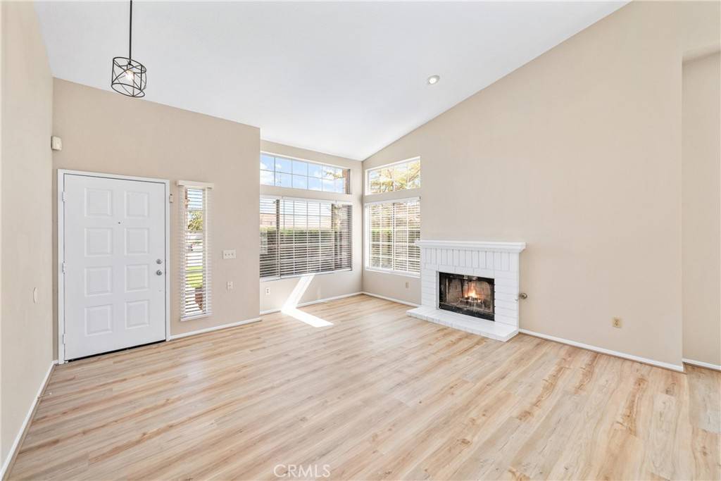 Victorville, CA 92392,13073 San Dimas CIR
