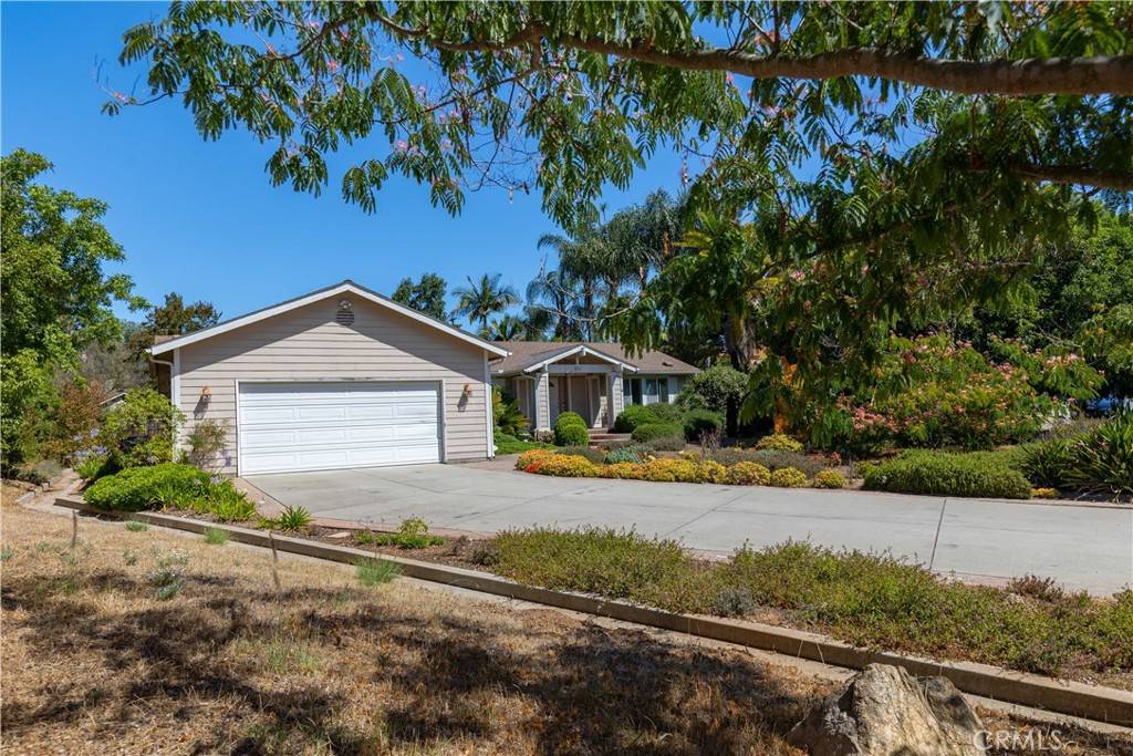 Vista, CA 92084,811 Cypress Drive