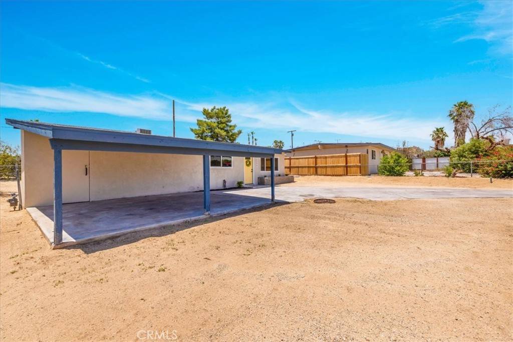 29 Palms, CA 92277,6086 Cahuilla AVE