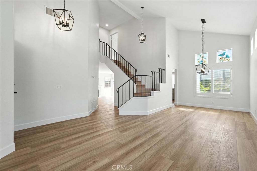Fallbrook, CA 92028,251 Royal Glen DR