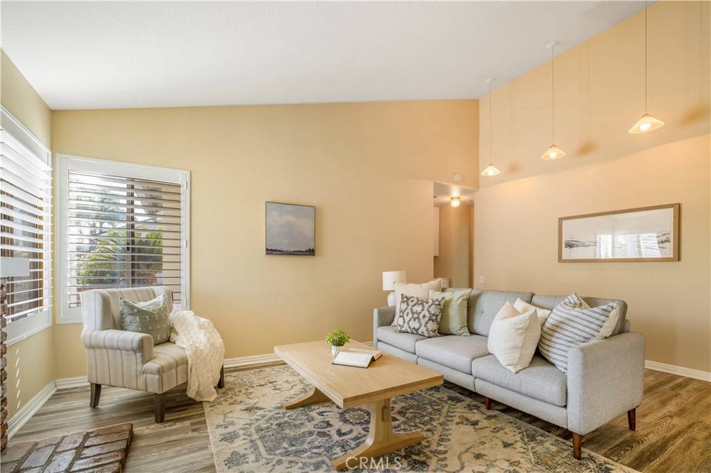 Chino, CA 91710,6413 Clover ST