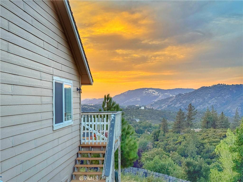 Julian, CA 92036,3210 Oakwood DR