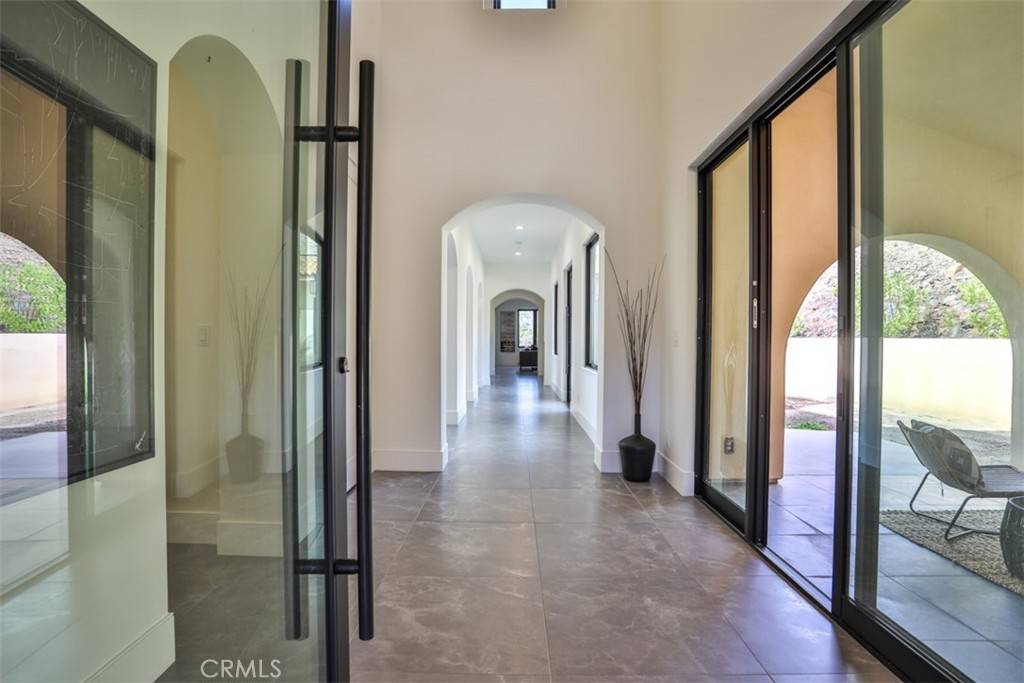 Temecula, CA 92590,43698 De Luz