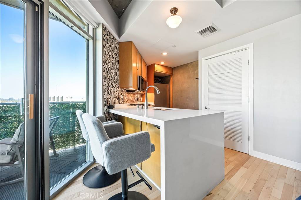 San Diego, CA 92101,801 Ash ST #1002