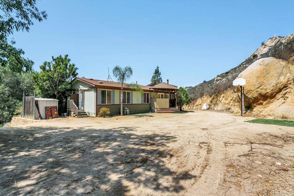 Fallbrook, CA 92028,9457 Rainbow Creek RD